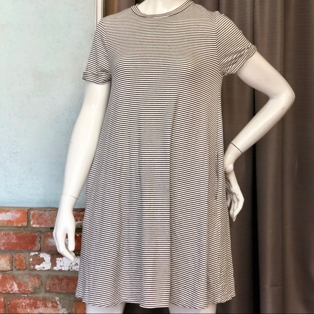 BLACK N WHITE WAFFLE DRESS